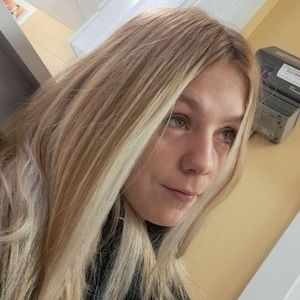 Meet your Posher, Isabelle